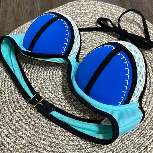 California waves bikini top - Picture 2 of 3